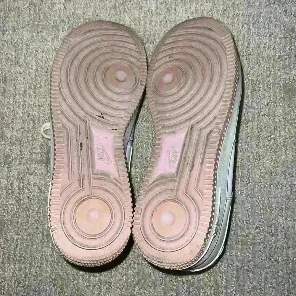 Nike size 7y